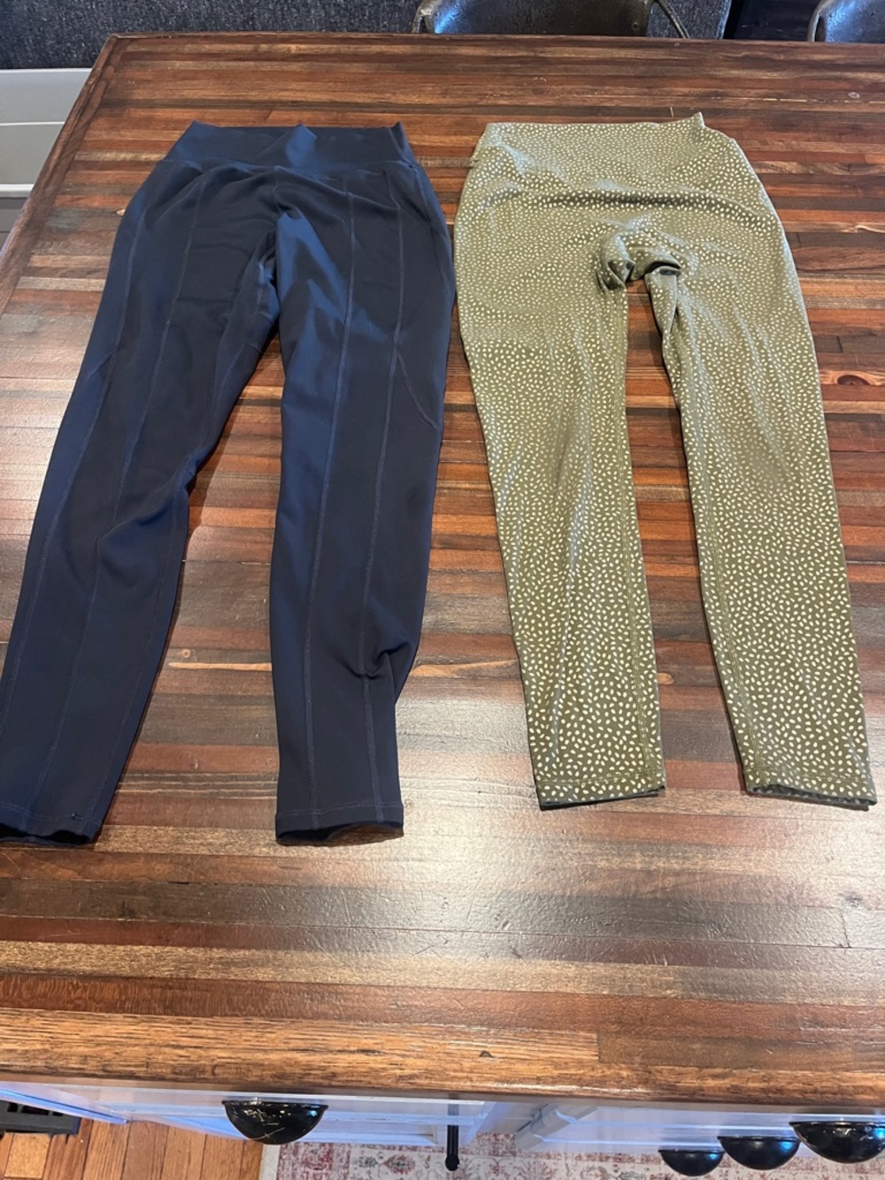 Buff Bunny Athletic Leggings Bundle - Black, Rust, Olive, shimmer- med & small - Picture 3 of 9